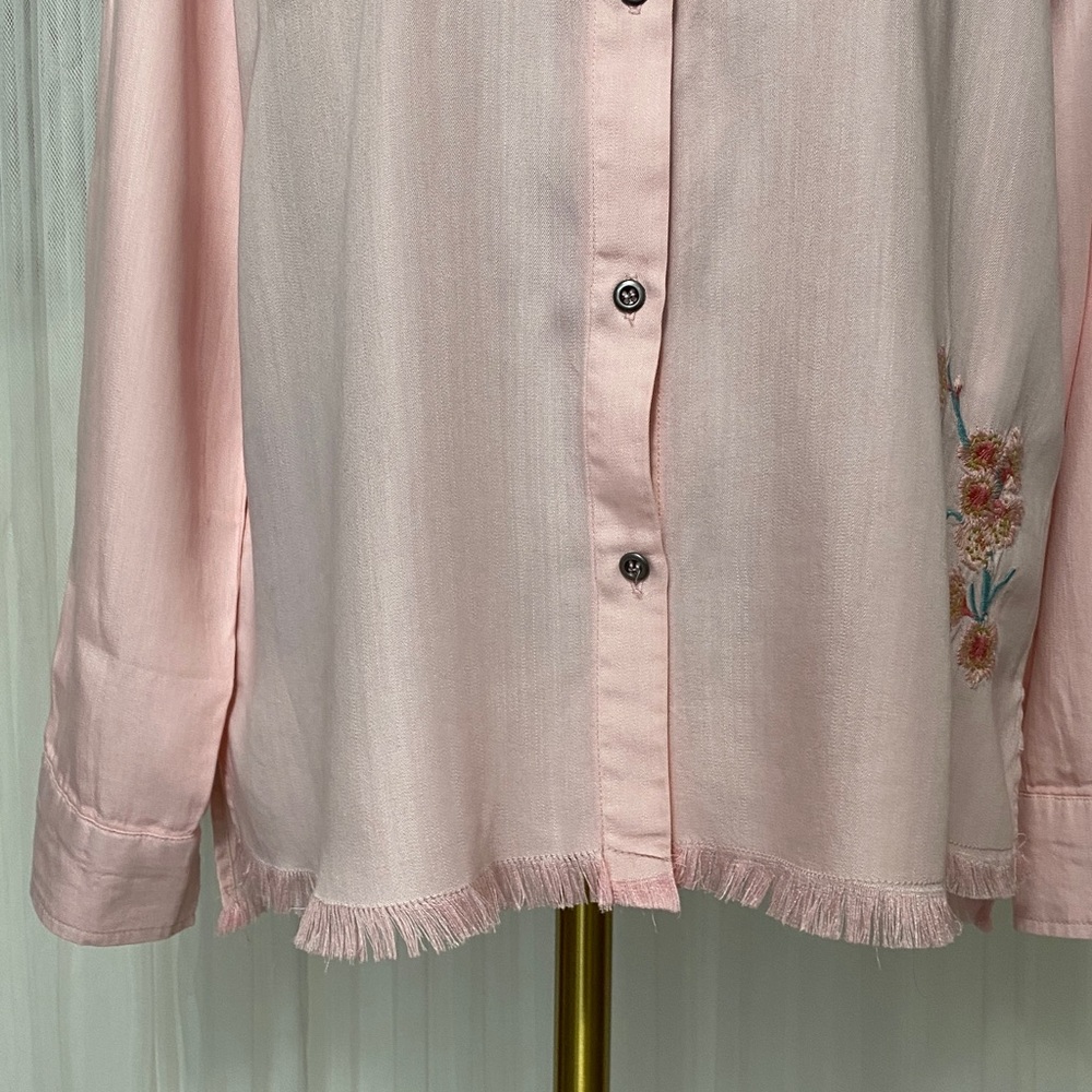 Billy T Lyocell/CottonEmbroidered Pink Women's Button up Frey Hem Boho - Picture 5 of 17